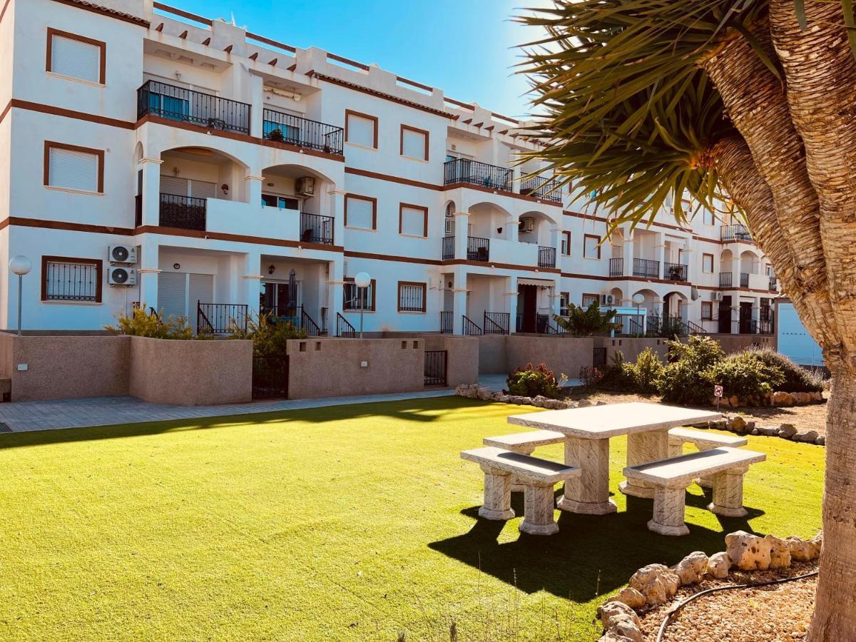 Casa Flania, Seaview, 2-Bedroom, 2-Bathroom Alicante Exterior foto